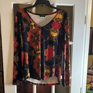 Brand New!!Cato Black and Red Baroque Long Sleeve Top